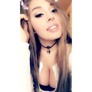 Meet your Posher, Mikayla